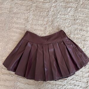 Line & Dot Pleated Skirt